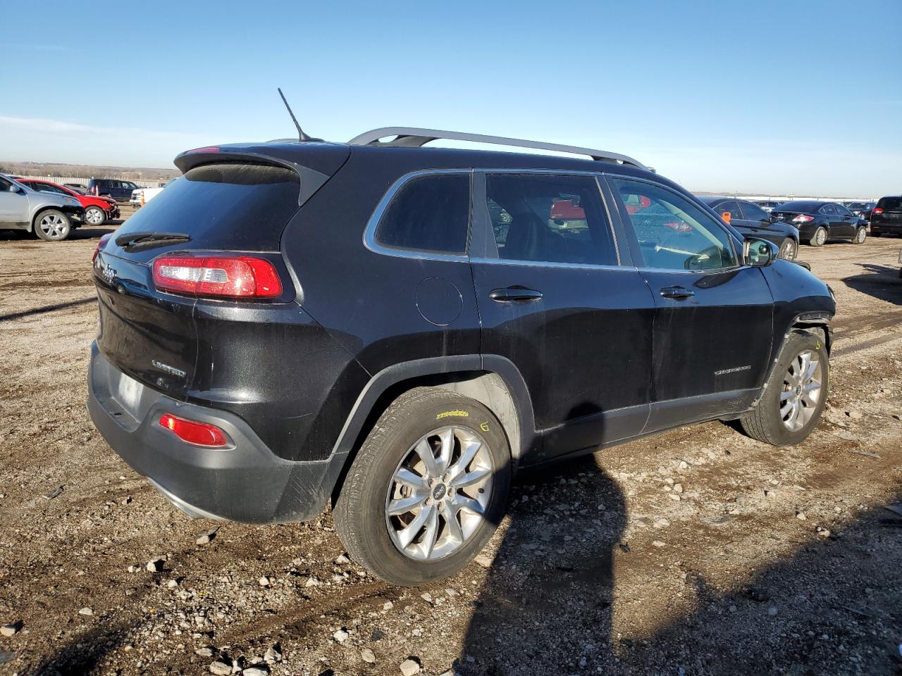 Image 3 of 2015 JEEP CHEROKEE LIMITED 2015 with VIN 1C4PJMDS1FW614429