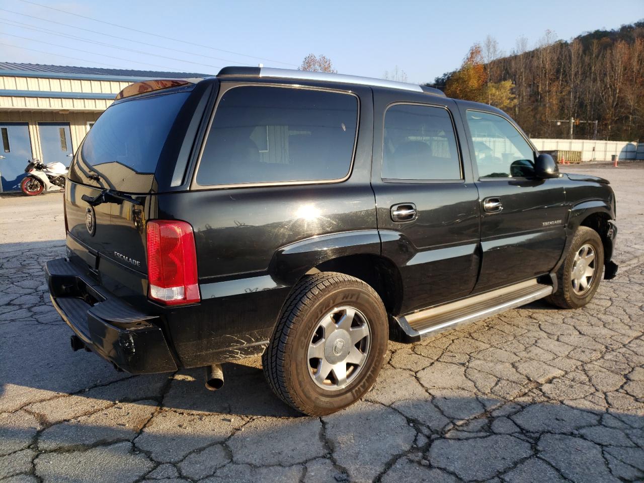 Obraz 3 z 2005 CADILLAC ESCALADE LUXURY 2005 z VIN 1GYEK63N15R191774