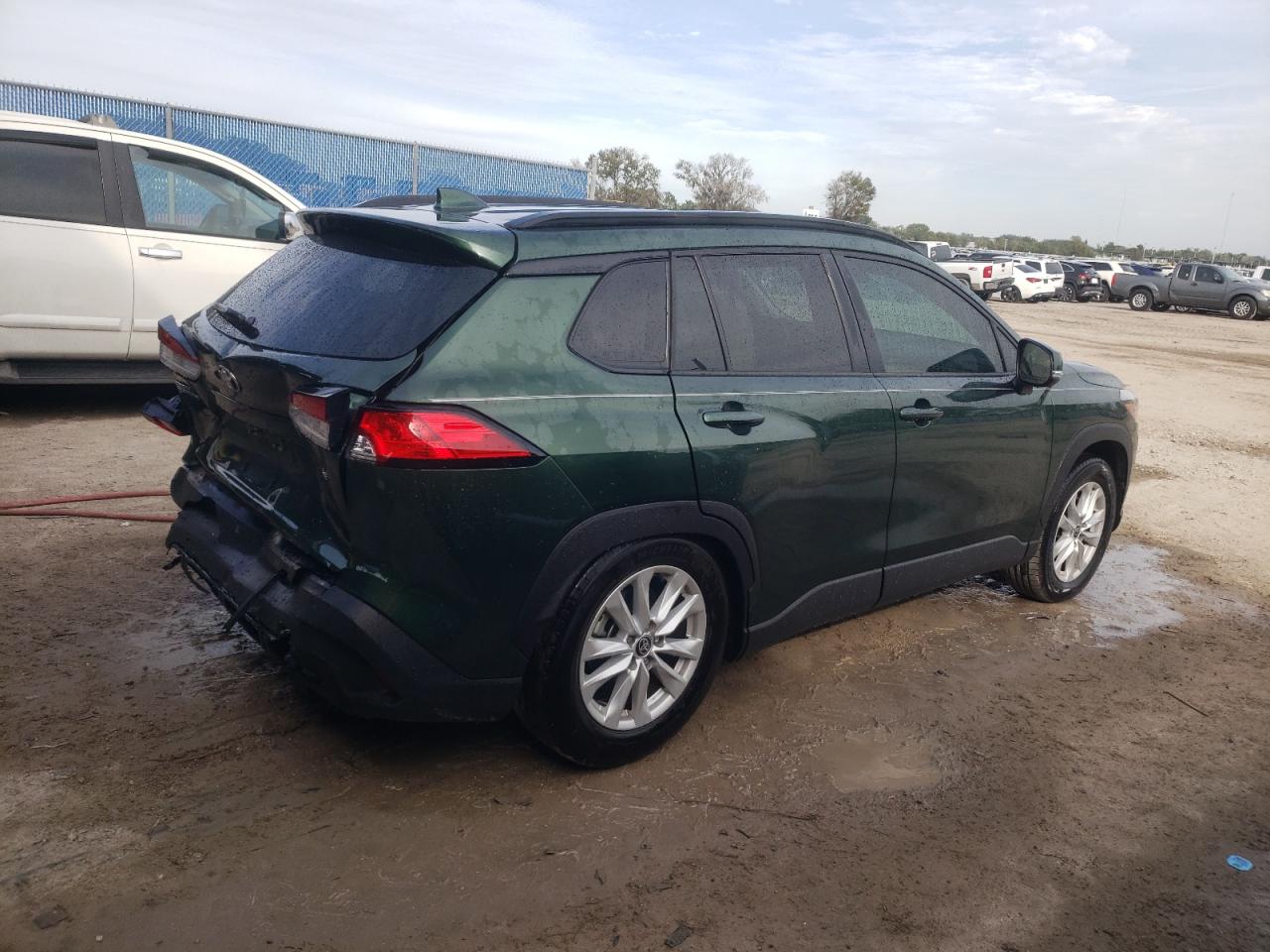 Image 3 of 2022 TOYOTA COROLLA CROSS LE 2022 with VIN 7MUCAAAG8NV025279