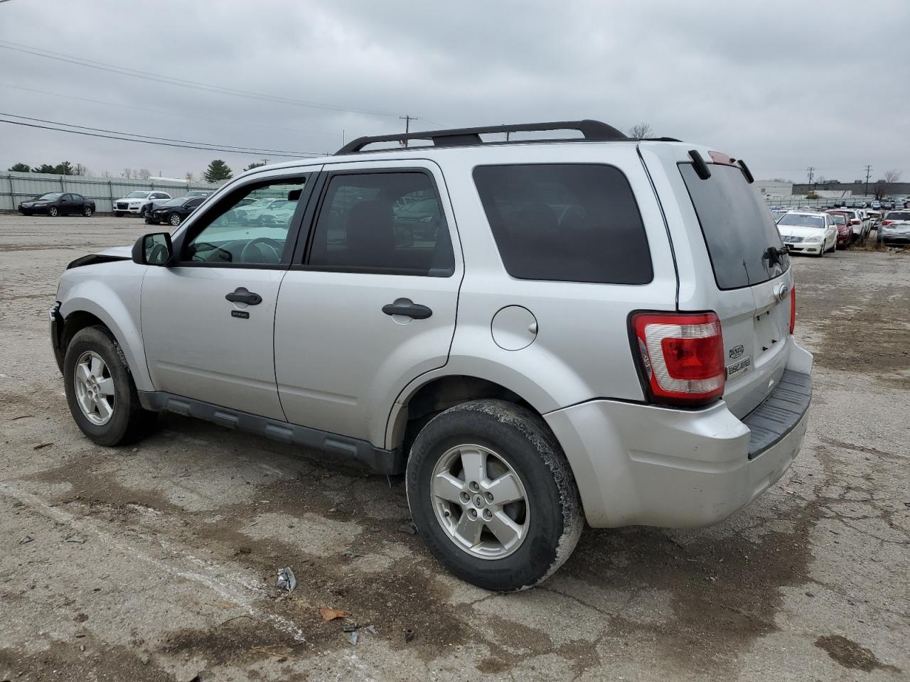 Image 2 of 2010 FORD ESCAPE XLT 2010 with VIN 1FMCU0D70AKD37679