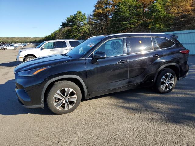 Image 1 of 2021 TOYOTA HIGHLANDER XLE 2021 with VIN 5TDGZRAH7MS065900