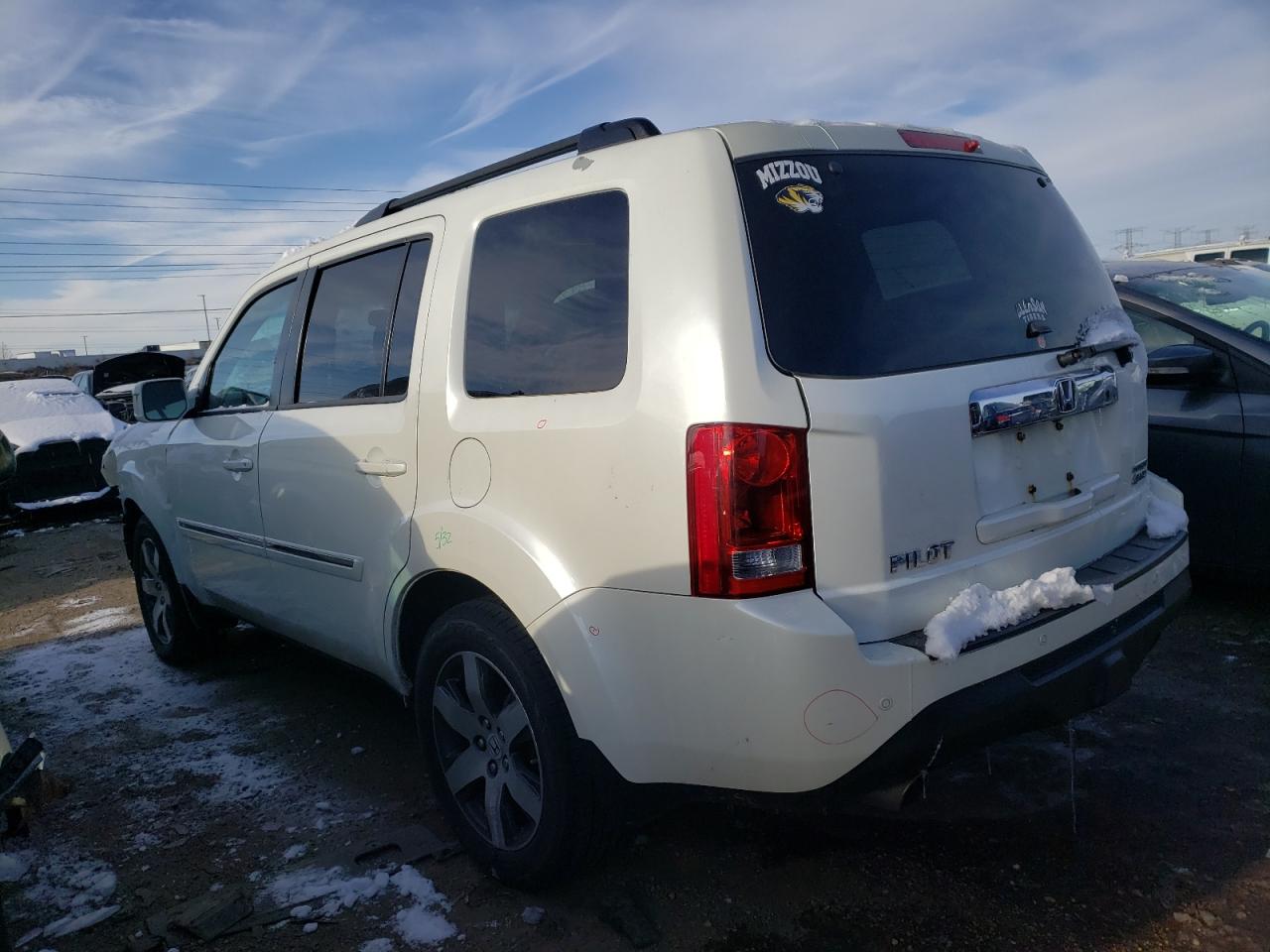 Obraz 2 z 2013 HONDA PILOT TOURING 2013 z VIN 5FNYF4H96DB005349