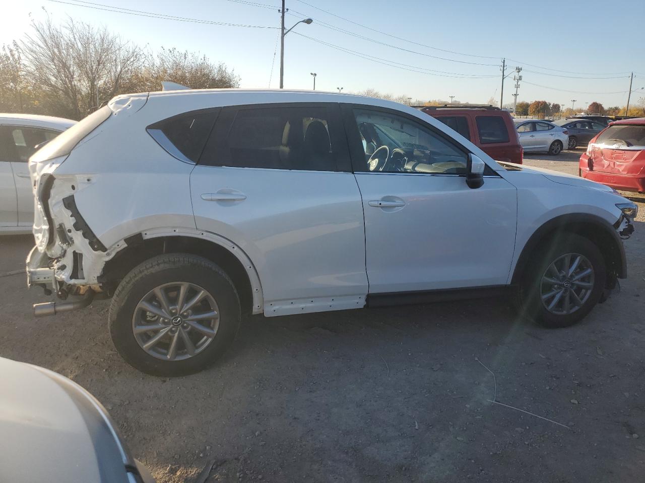 Image 3 of 2023 MAZDA CX-5 PREFERRED 2023 with VIN JM3KFBCM4P0270819