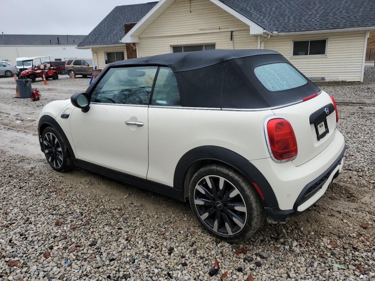 Изображение 2 2023 MINI COOPER S 2023 с VIN WMW43DL00P3P49172