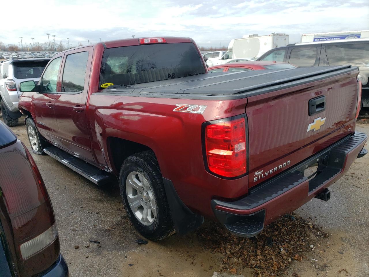 Изображение 2 2017 CHEVROLET SILVERADO K1500 LT 2017 с VIN 3GCUKREC7HG401653