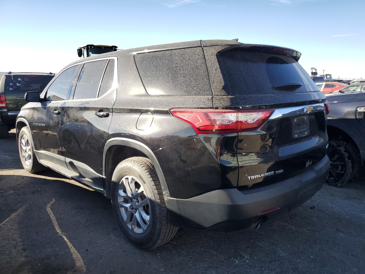 Image 2 of Chevrolet Traverse Ls 2018 with VIN 1GNEVFKW2JJ253383