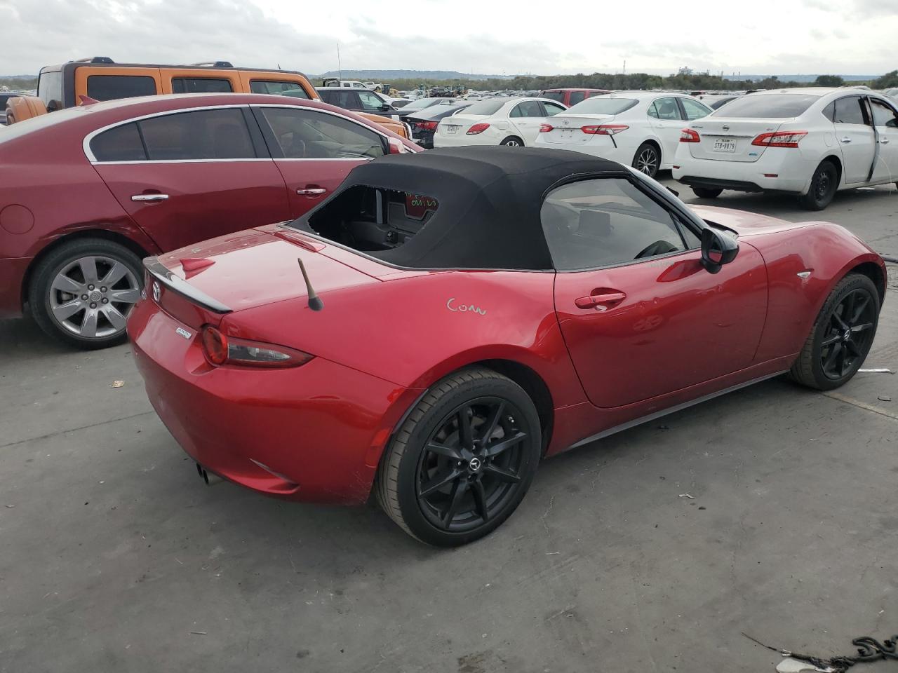 Image 3 of 2019 MAZDA MX-5 MIATA CLUB 2019 with VIN JM1NDAC73K0310803