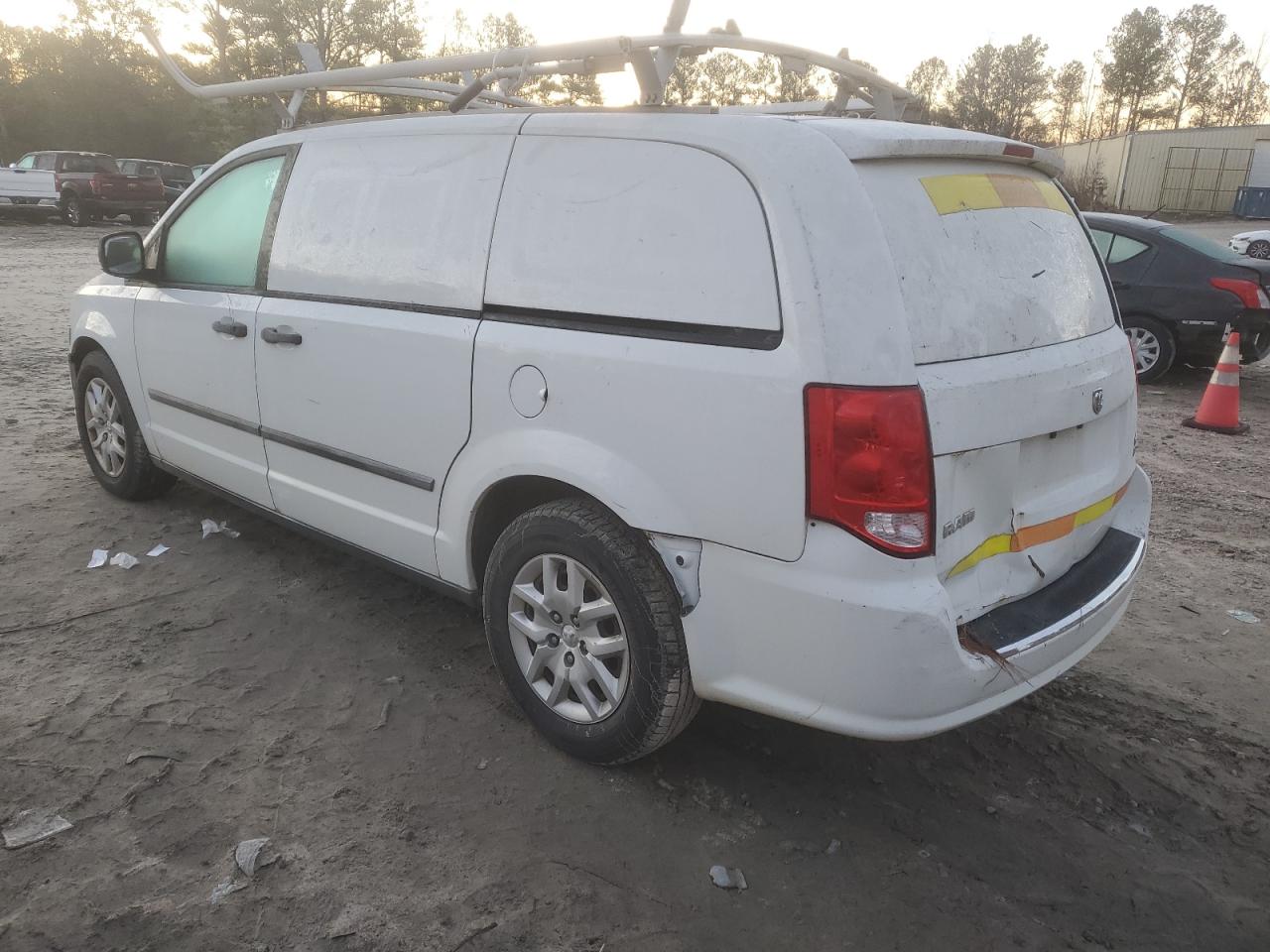 Obraz 2 z 2013 RAM TRADESMAN  2013 z VIN 2C4JRGAG2DR812121