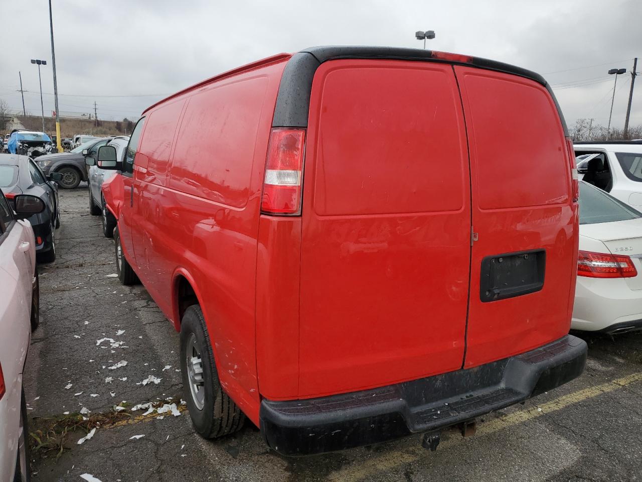 Image 2 of 2018 CHEVROLET EXPRESS G2500  2018 with VIN 1GCWGAFP2J1239934