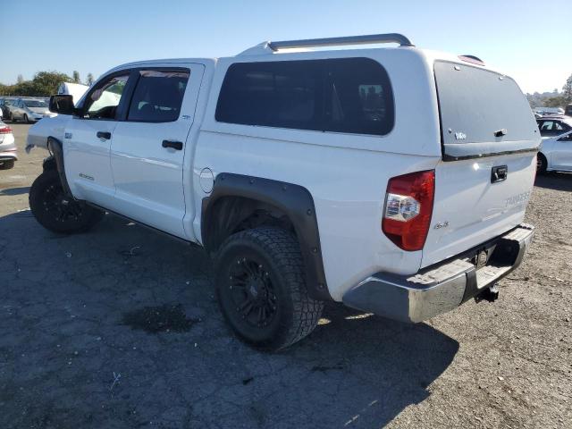 Image 2 of 2018 TOYOTA TUNDRA CREWMAX SR5 2018 with VIN 5TFDY5F11JX694763