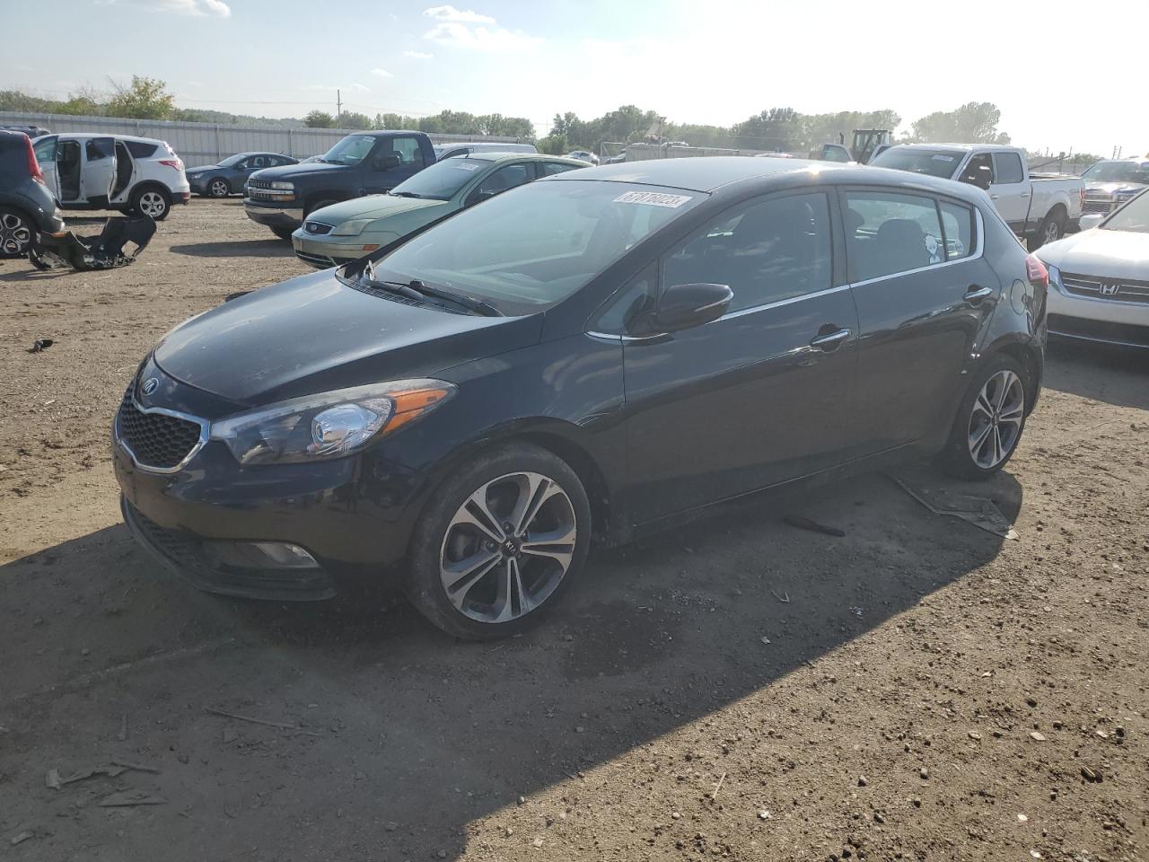 Изображение 1 2016 KIA FORTE EX 2016 с VIN KNAFX5A8XG5626429