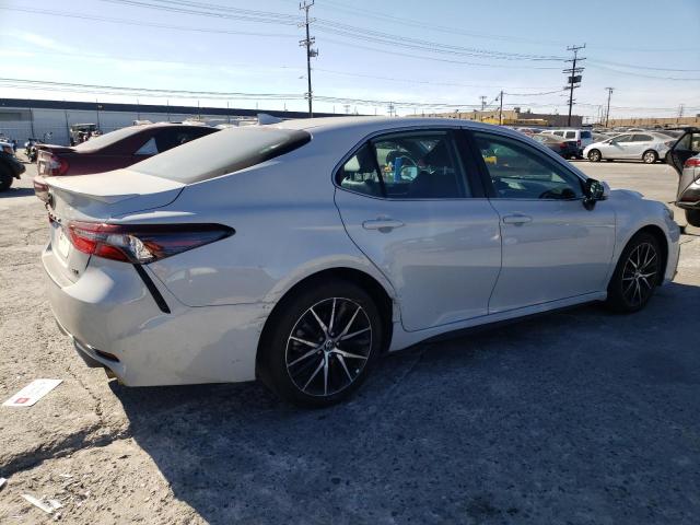Obraz 3 z 2022 TOYOTA CAMRY SE 2022 z VIN 4T1G11AK4NU063048