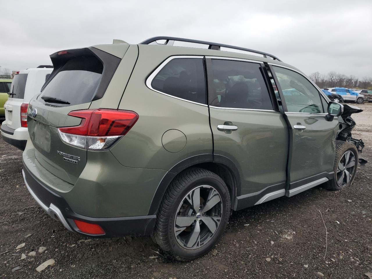 Изображение 3 2019 SUBARU FORESTER TOURING 2019 с VIN JF2SKAWC3KH425471