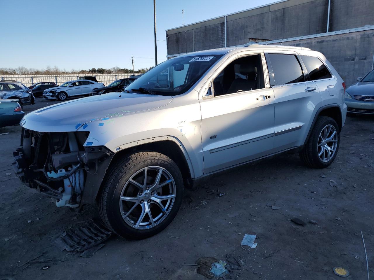 Изображение 2011 JEEP GRAND CHEROKEE LAREDO 2011