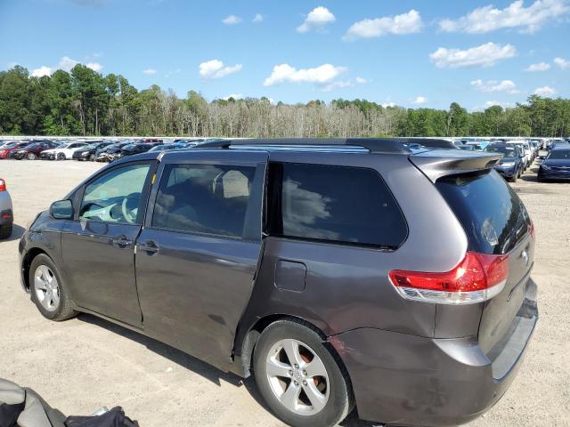 Obraz 2 z Toyota Sienna Le 2013 z VIN 5TDKK3DC2DS377988