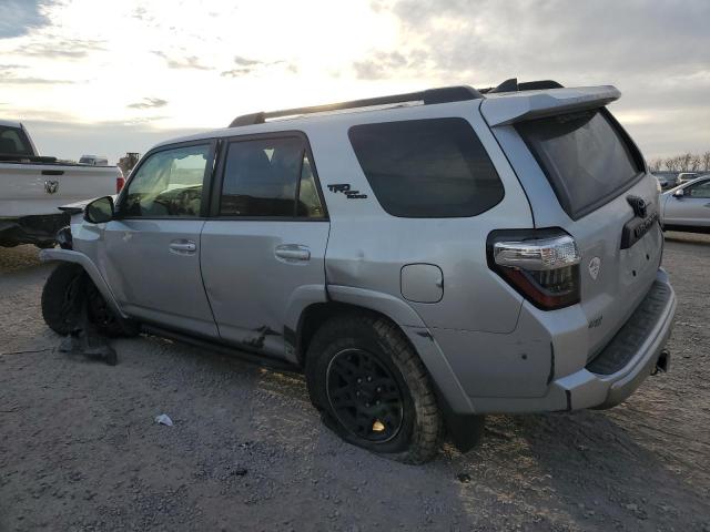 Изображение 2 2022 TOYOTA 4RUNNER SR5 PREMIUM 2022 с VIN JTERU5JR4N5998018