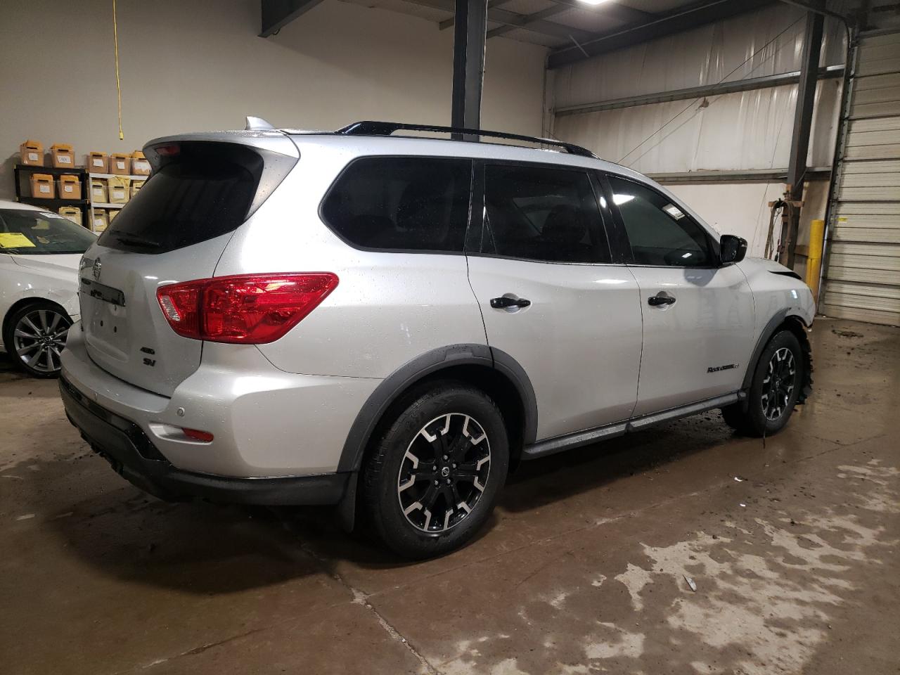 Image 3 of 2020 NISSAN PATHFINDER SV 2020 with VIN 5N1DR2BM0LC588256
