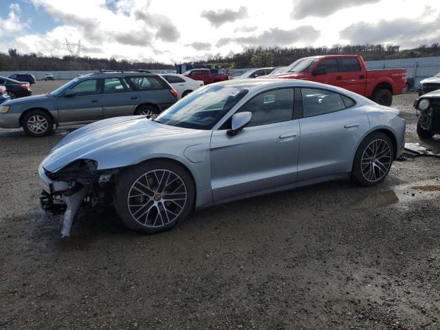 Изображение 2021 PORSCHE TAYCAN  2021