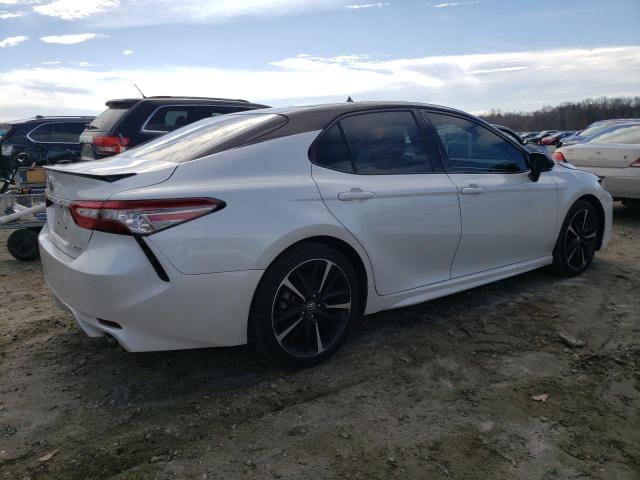 Obraz 3 z 2018 TOYOTA CAMRY XSE 2018 z VIN 4T1B61HKXJU091688