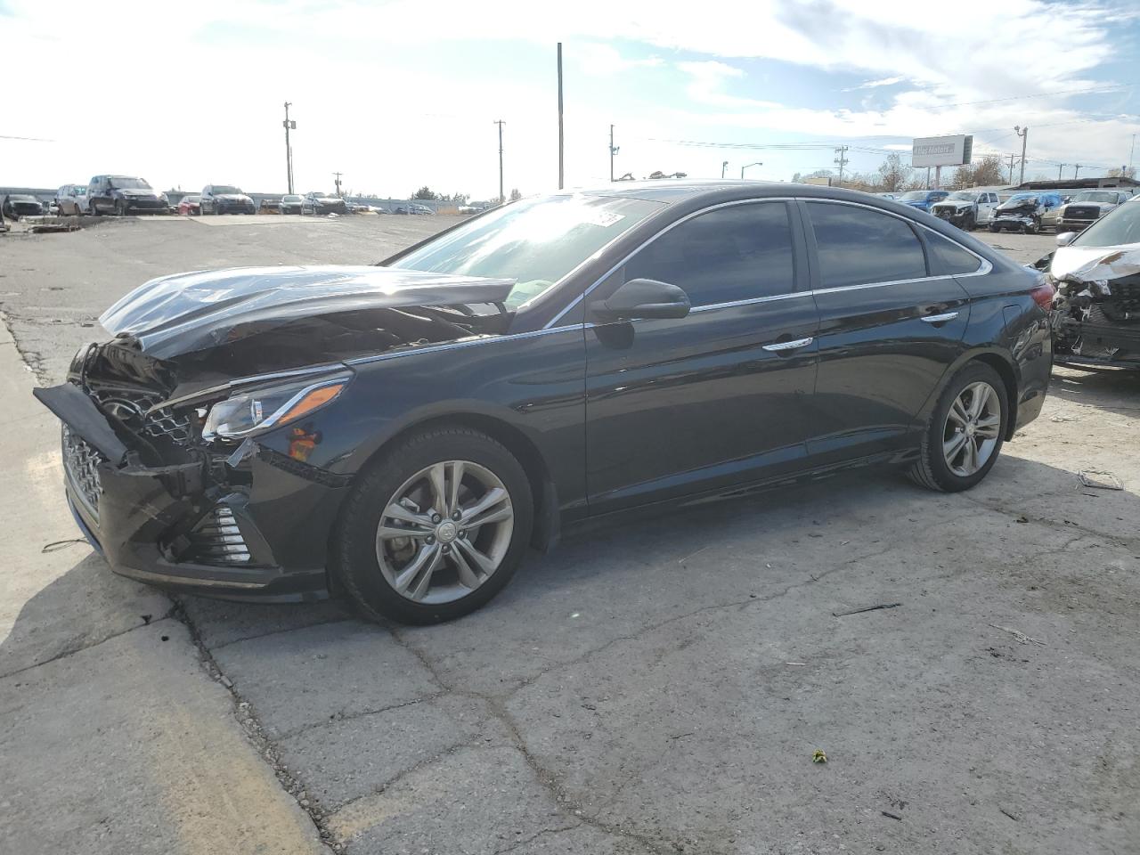 Изображение 1 2019 HYUNDAI SONATA LIMITED 2019 с VIN 5NPE34AF3KH806184