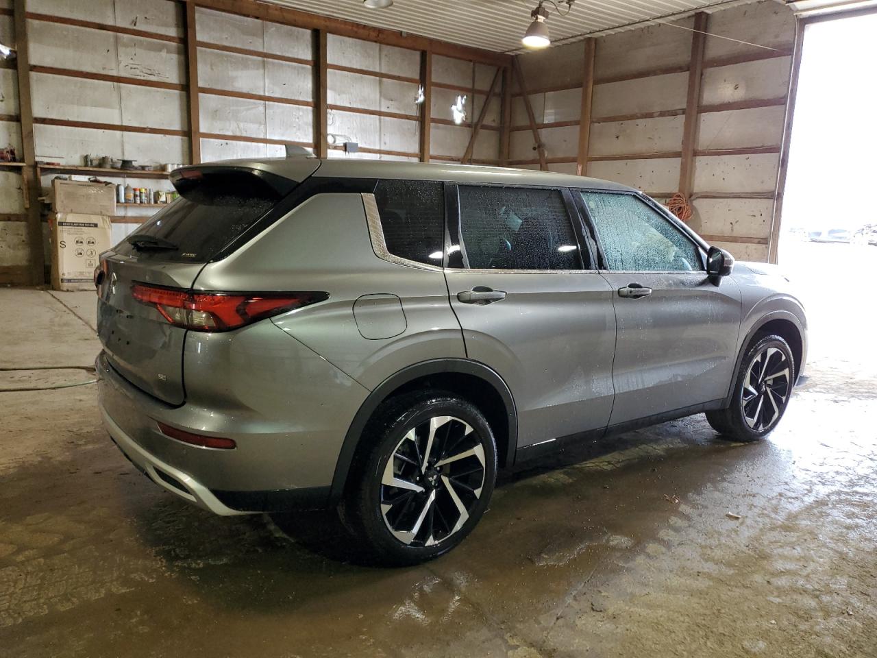 Изображение 3 2023 MITSUBISHI OUTLANDER SE 2023 с VIN JA4J4UA82PZ052590