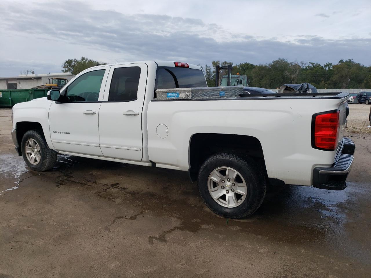 Изображение 2 2017 CHEVROLET SILVERADO C1500 LT 2017 с VIN 1GCRCREH8HZ345253