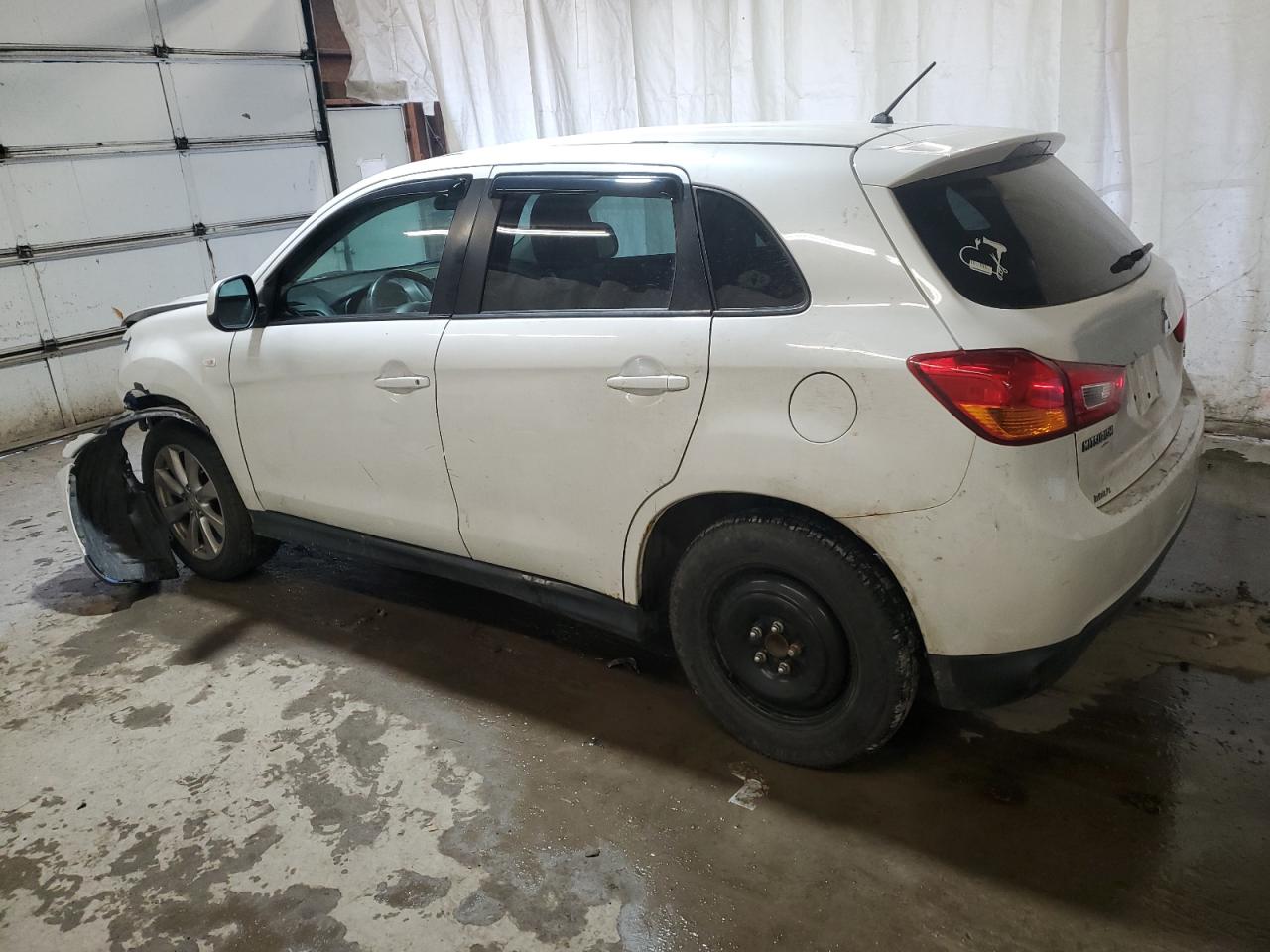 Obraz 2 z 2015 MITSUBISHI OUTLANDER SPORT ES 2015 z VIN 4A4AP3AU6FE019899