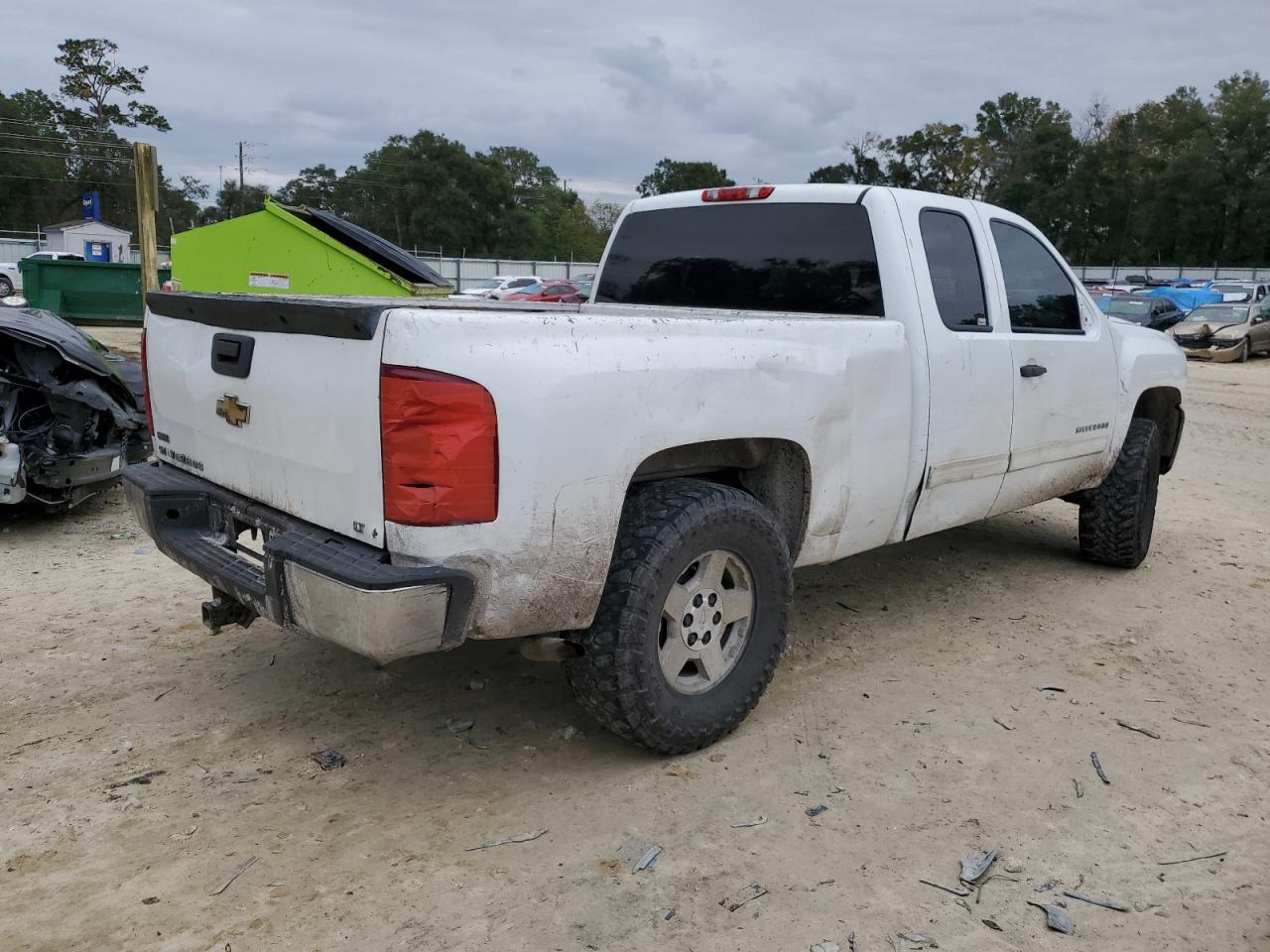 Image 3 of 2011 CHEVROLET SILVERADO K1500 LT 2011 with VIN 1GCRKSE3XBZ249114