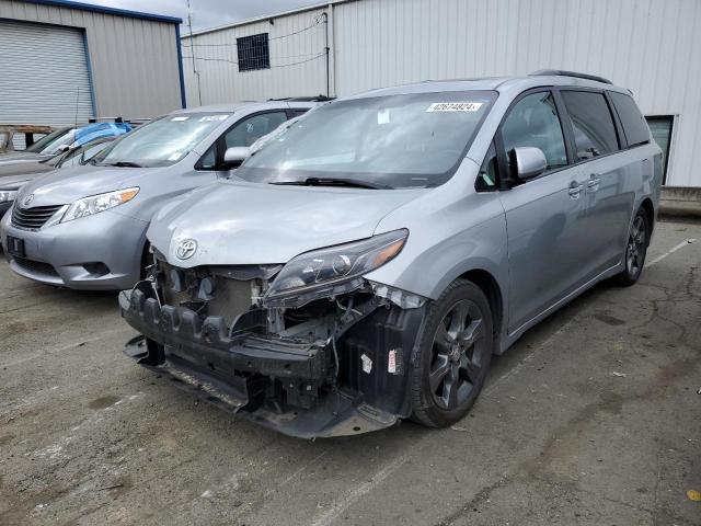Image 1 of 2016 TOYOTA SIENNA SE 2016 with VIN 5TDXK3DC3GS747789