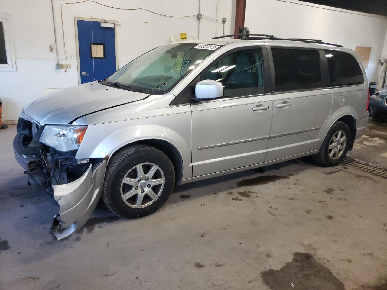 Изображение 2010 CHRYSLER TOWN & COUNTRY TOURING 2010