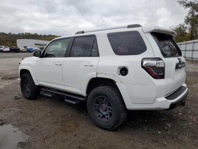 Image 2 of 2018 TOYOTA 4RUNNER SR5/SR5 PREMIUM 2018 with VIN JTEBU5JR3J5491803