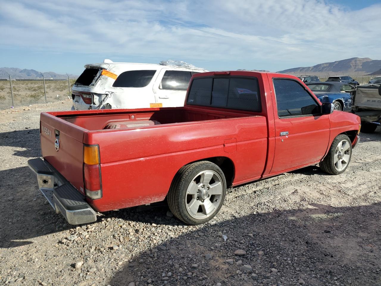Image 3 of 1995 NISSAN TRUCK E/XE 1995 with VIN 1N6SD11S4SC370711