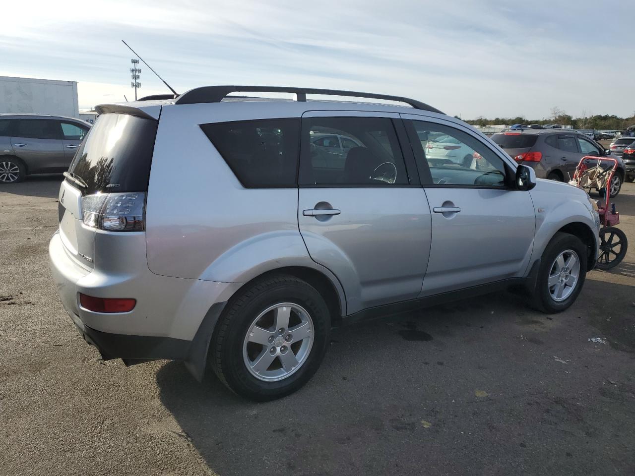 Obraz 3 z 2008 MITSUBISHI OUTLANDER ES 2008 z VIN JA4LT21W28Z005737