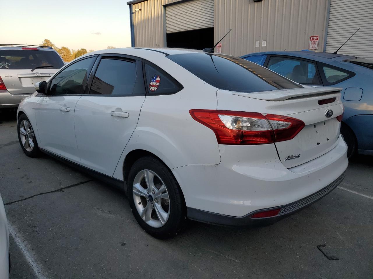 Image 2 of 2014 FORD FOCUS SE 2014 with VIN 1FADP3F28EL341794