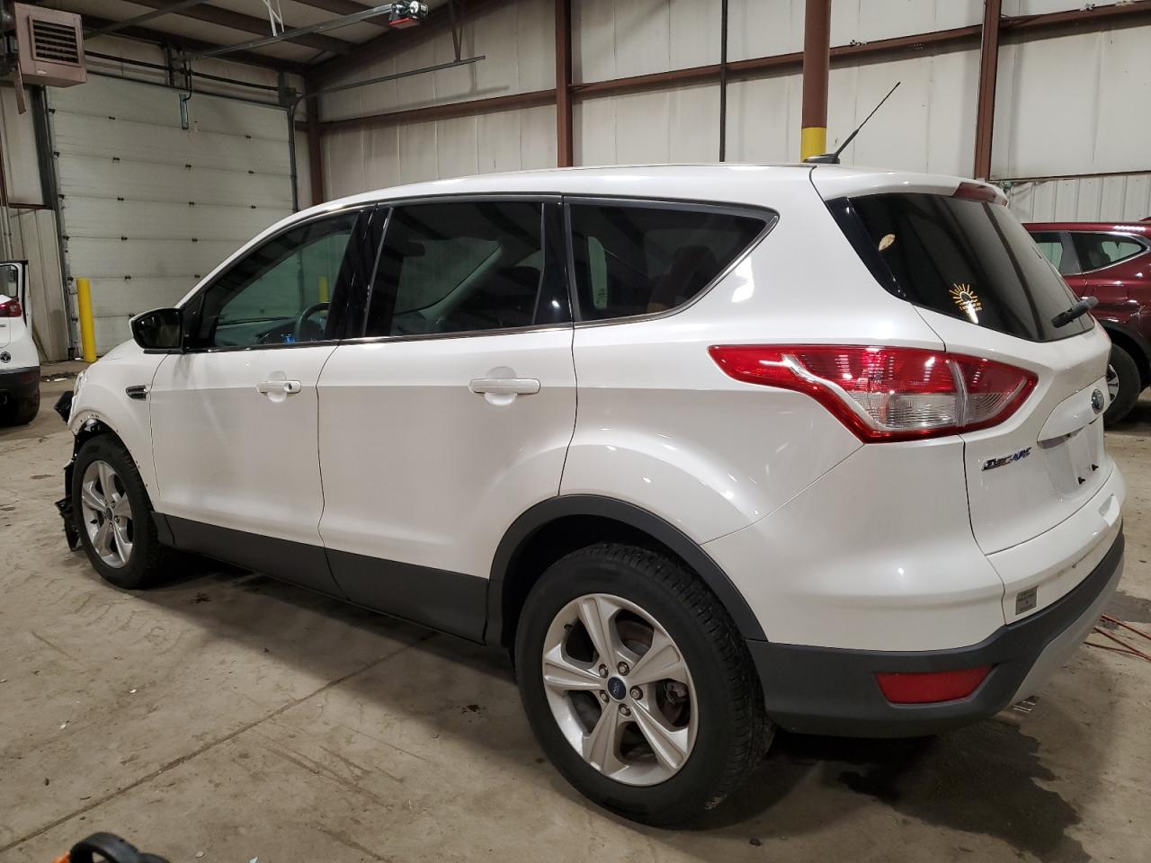 Image 2 of 2016 FORD ESCAPE SE 2016 with VIN 1FMCU0GX5GUB33212