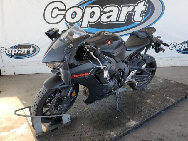 Image 2 of 2019 HONDA CBR1000 RR 2019 with VIN JH2SC7715KK200040