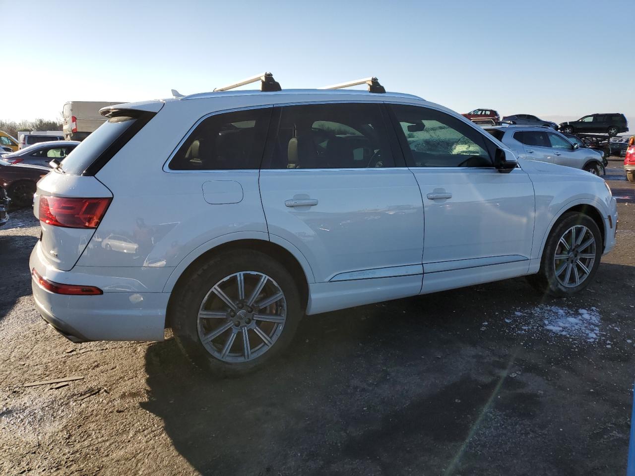 Image 3 of 2018 AUDI Q7 PREMIUM PLUS 2018 with VIN WA1LHAF72JD023932