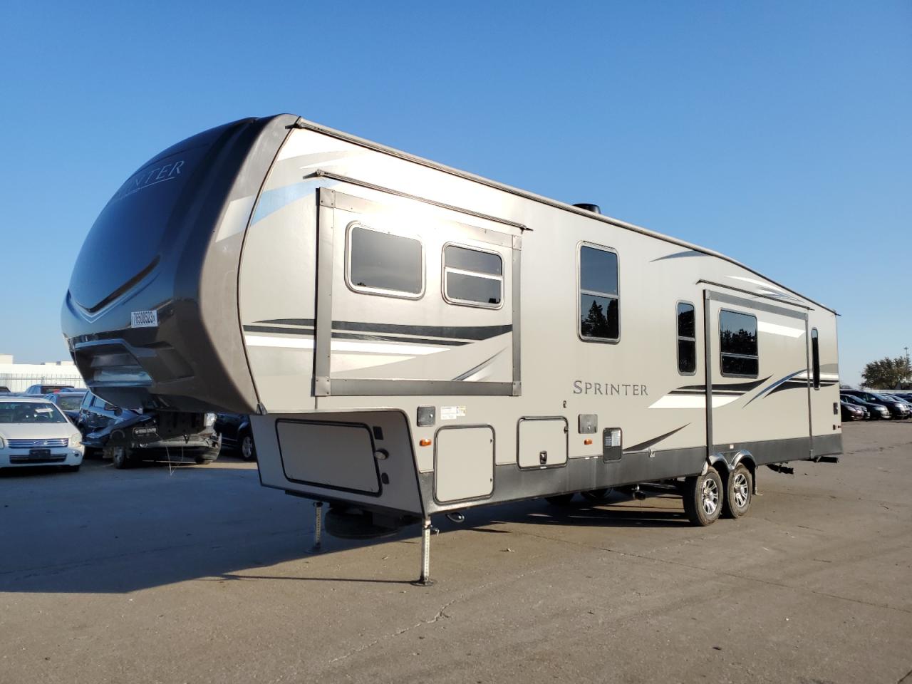 Image 2 of 2020 SPRI TRAVEL TRL 2020 with VIN 4YDF35528L1532598