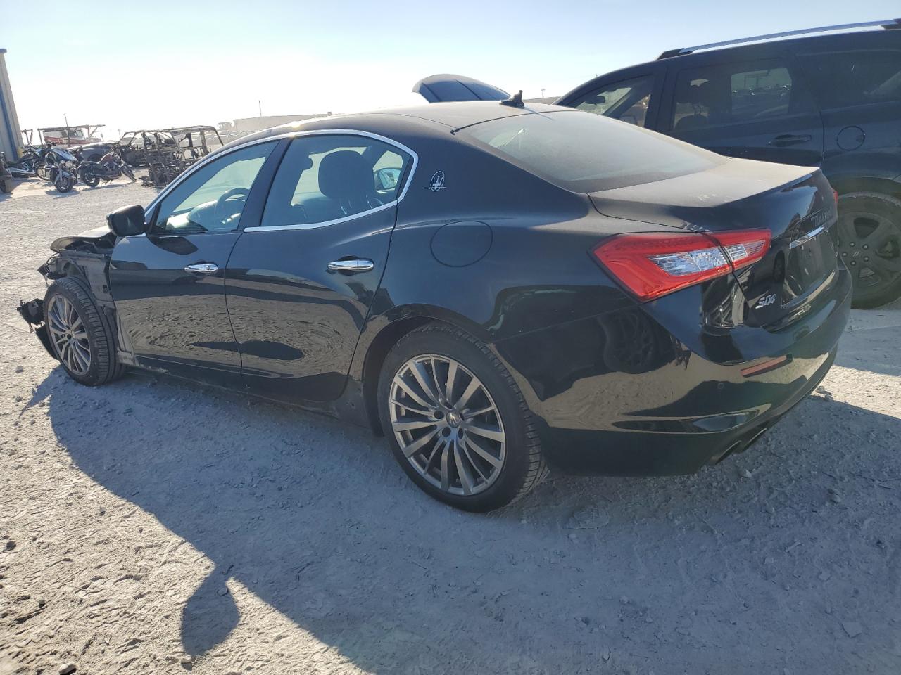 Obraz 2 z 2018 MASERATI GHIBLI S 2018 z VIN ZAM57YTA1J1287442