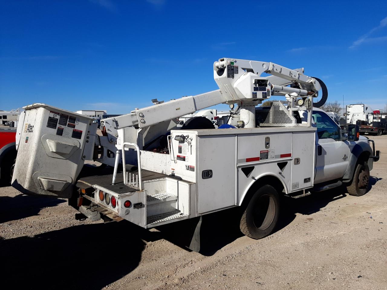 Изображение 3 2013 FORD F550 SUPER DUTY 2013 с VIN 1FDUF5HTXDEB46759