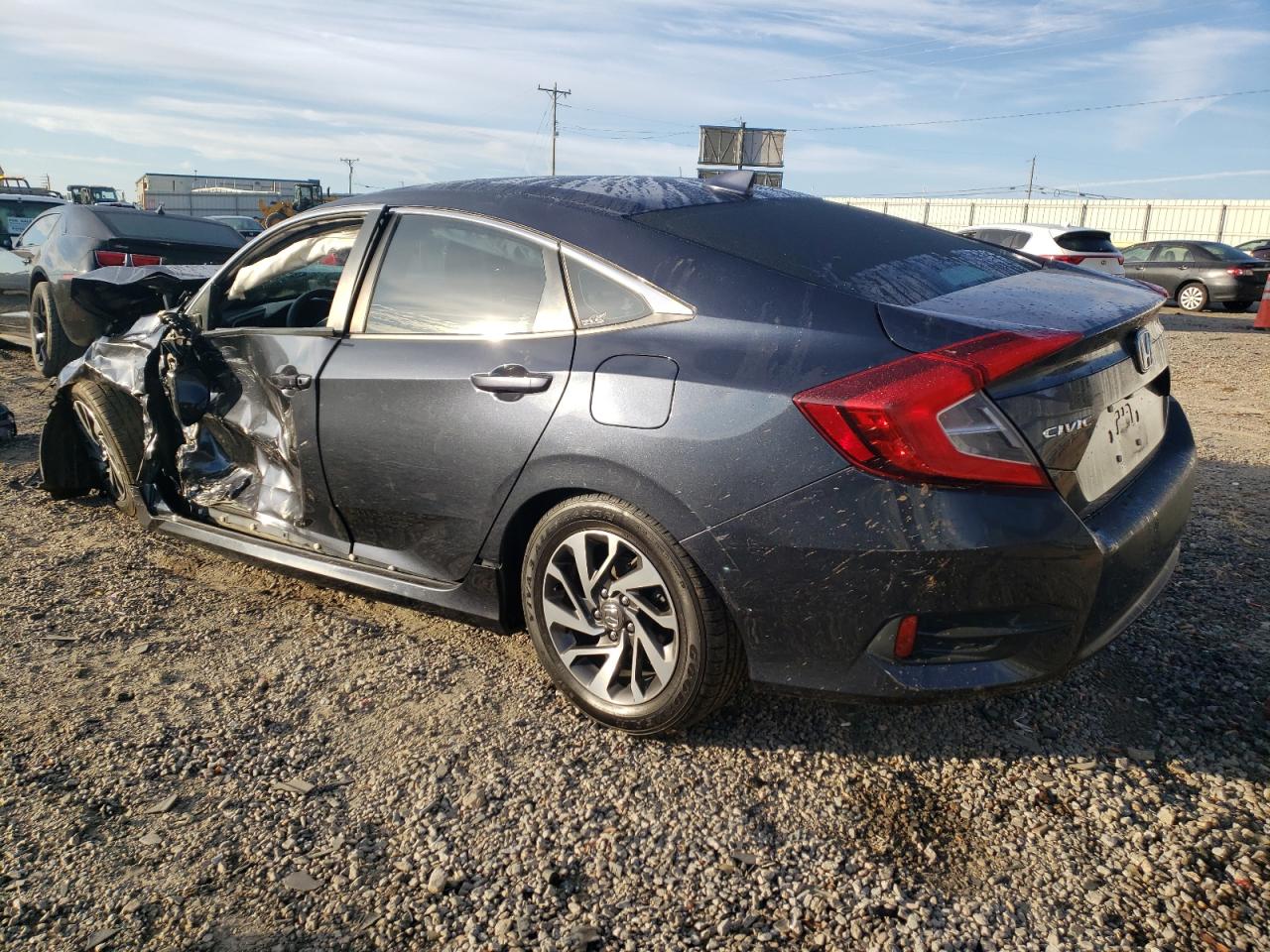 Изображение 2 2017 HONDA CIVIC EX 2017 с VIN 2HGFC2F79HH539257