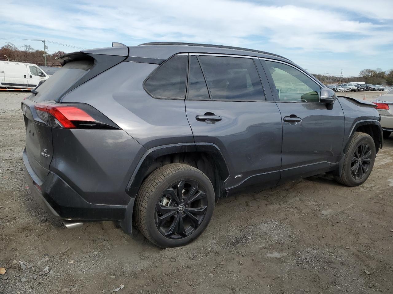 Image 3 of 2022 TOYOTA RAV4 SE 2022 with VIN JTM16RFV1ND065319