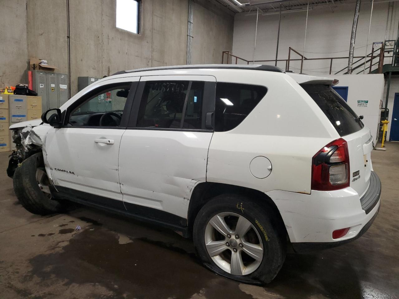 Изображение 2 2016 JEEP COMPASS SPORT 2016 с VIN 1C4NJDBB3GD610566