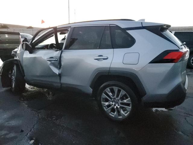 Изображение 2 2020 TOYOTA RAV4 XLE PREMIUM 2020 с VIN 2T3C1RFV6LW075674