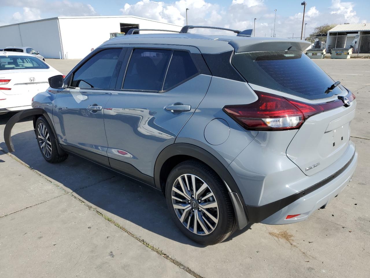 Изображение 2 2022 NISSAN KICKS SV 2022 с VIN 3N1CP5CV2NL514989
