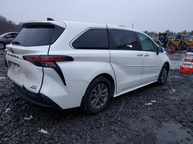 Image 3 of 2021 TOYOTA SIENNA XLE 2021 with VIN 5TDYRKEC0MS014362