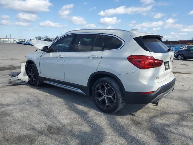 Obraz 2 z 2018 BMW X1 SDRIVE28I 2018 z VIN WBXHU7C34J5L08589