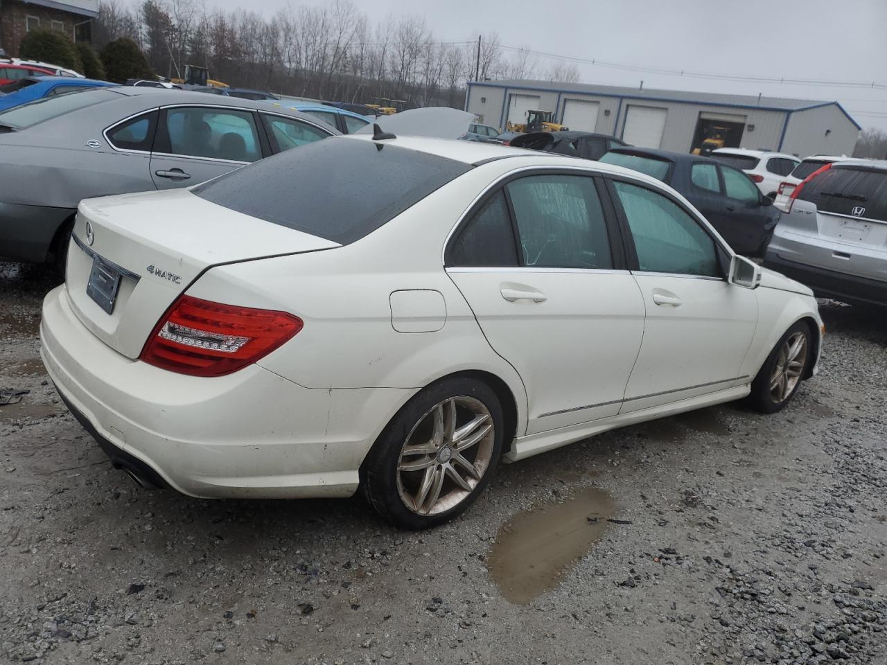Image 3 of 2012 MERCEDES-BENZ C 300 4MATIC 2012 with VIN WDDGF8BB1CA668789
