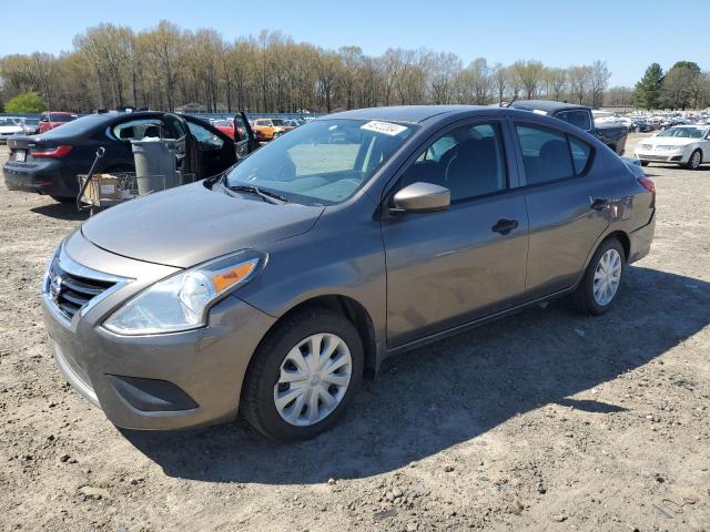 Obraz 1 z 2016 NISSAN VERSA S 2016 z VIN 3N1CN7AP7GL888362