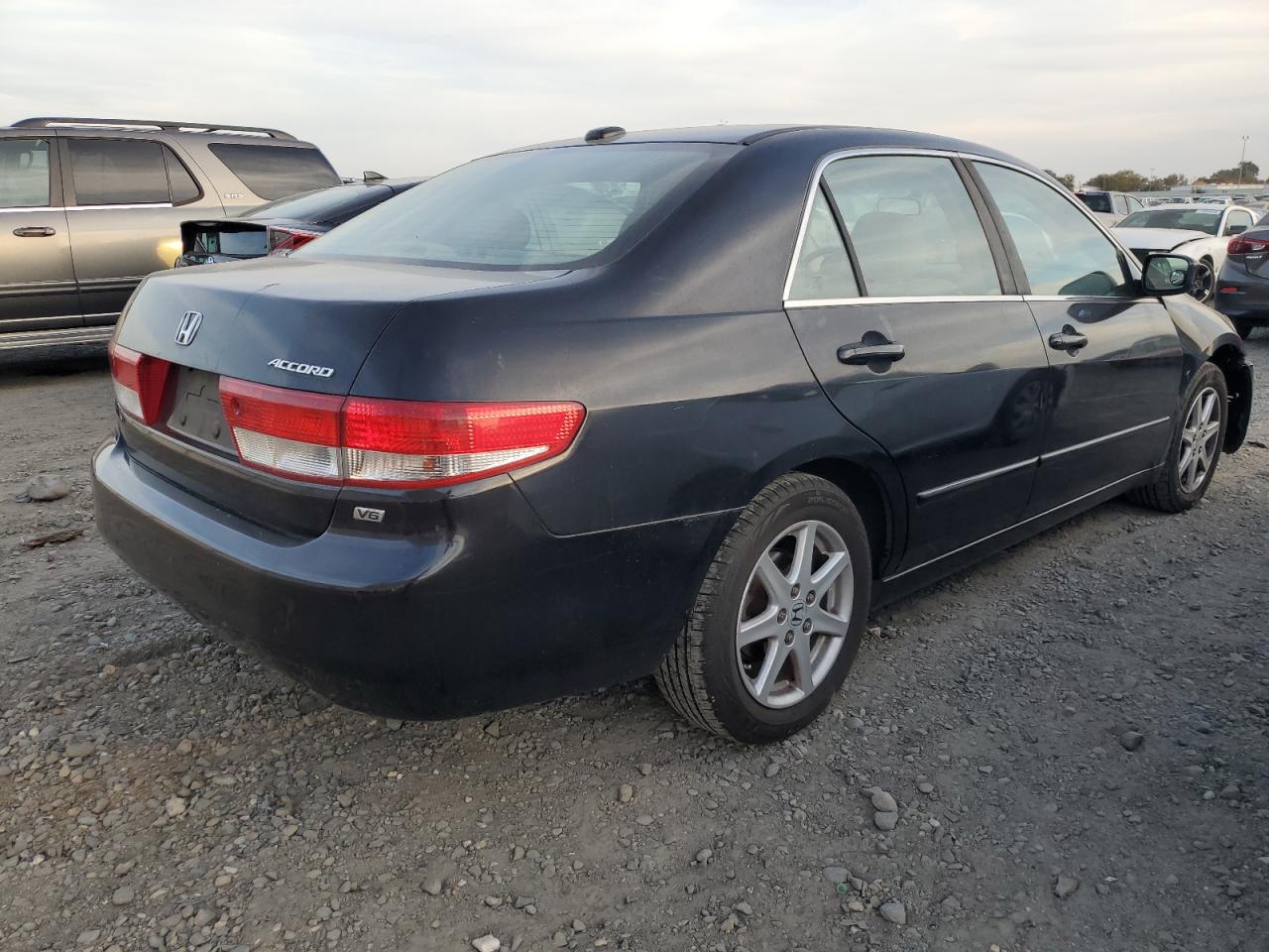 Image 3 of 2004 HONDA ACCORD EX 2004 with VIN 1HGCM66524A074643